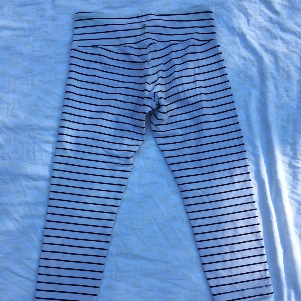 Lululemon Quiet Stripes WUC size 6